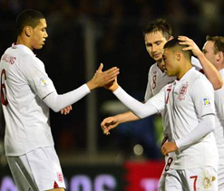 Rooney & Lampard on target as England beat San Marino 8-0