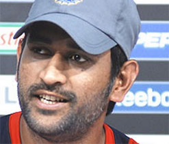 Dhoni lauds good, all-round show by team