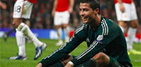 Ronaldo opens door for Manchester United return after `very emotional` night