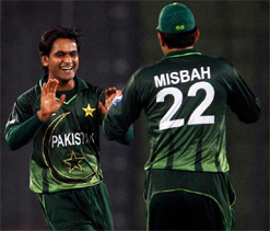 PCB denies reports of bust-up between Misbah and Hafeez in SA