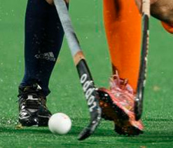 India go down to Australia in opening match