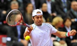 Lorenzi, Isner advance at Houston tennis