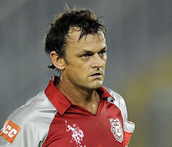Gilchrist defends his team after heavy defeat