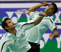 Jayaram, Bhat enter 3rd round; all other Indians lose