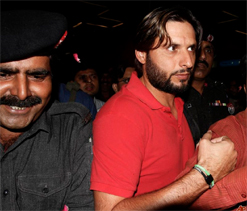 Afridi dismisses rumours of joining politics
