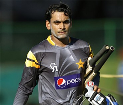 Mohammad Hafeez urges PCB to prepare sporting wickets