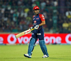 Dew factor led to recurrence of Sehwag`s back problems