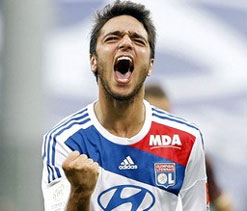 Last-gasp goal keeps Lyon’s title hopes alive
