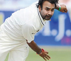 Mishra wants to learn from leg-spin great Mushtaq