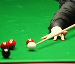 Ronnie O`Sullivan eases past Marcus Campbell in World Snooker