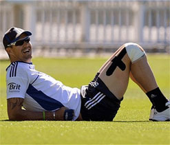 Pietersen targeting Ashes return despite `still hurting` knee injury