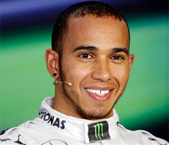 Lewis Hamilton promises fans F1 glory again this season