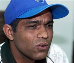 Latif backs Miandad as Pak team`s battling consultant