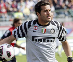 AC Milan closing in on Julio Cesar