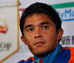 Chhetri gets visa, leaves for Singapore for AFC Cup