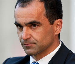 Wigan boss Martinez `fancies` succeeding Moyes at Everton