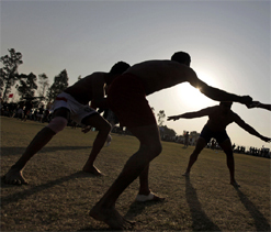 Former kabaddi players defend AKFI president