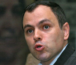 Omar appreciates Srinivasan`s willingness to face media