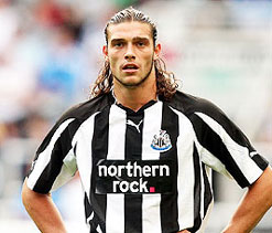 Carroll to reject £15m West Ham move & fight for Liverpool future