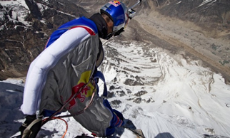 Extreme sports star Valery Rozov jumps off Mt Everest