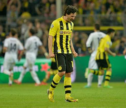 Mats Hummels opens door to Dortmund exit
