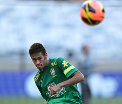 Neymar lauds Santos after win