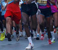 Kenyans dominate Vancouver Marathon