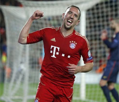 Franck Ribery lifts Bundesliga Player of the Year award