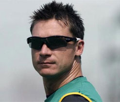 Steyn boost Proteas` CT hopes following `full intensity` net bowling