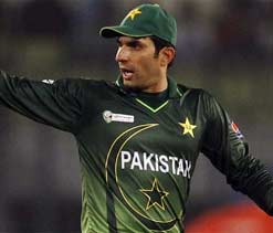 Misbah horrified with team`s disastrous batting performance in Champions Trophy