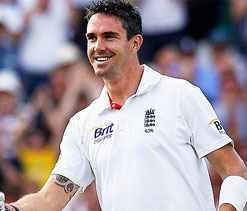 Pietersen confirms fitness for Ashes after knee injury