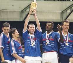 Kicked to the Cannes - Zidane`s first club set to fold