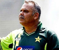 Whatmore to review flop Pak players with World Cup 2015 in mind