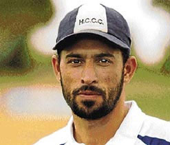 Ahmed cleared for Ashes after successful Oz citizenship vote