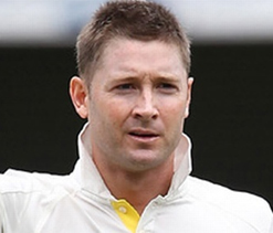 Clarke says Oz batsmen, not bowlers, `real worry` for Ashes