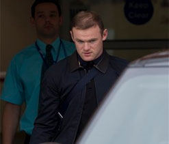 Rooney to tell Moyes he wants to stay at Manchester United