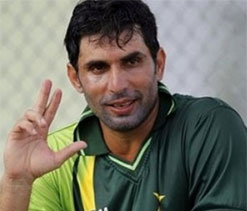 Misbah picks positives from narrow loss, praises bowlers