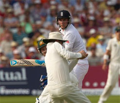 Ashes 2013: Stuart Broad escape angers Australia