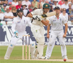 Aussie fightback leaves Ashes opener on knife edge