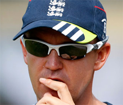 Andy Flower showers words of praise on `resilient` England