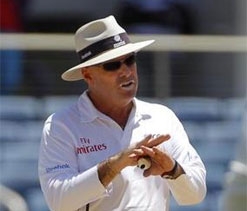 Harper backs `beleaguered` Dar as still amongst the best in business