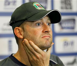 Clarke`s says Arthur case `not at all` distracting for him, Oz