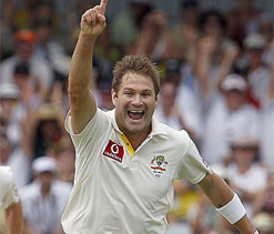`Strike weapon` Harris almost chose England career over Oz
