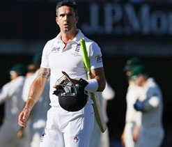 `Amazed` English media slams `awful, muddled, brittle ` Oz batting show at Lord`s