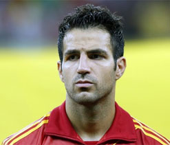 Fabregas not for sale at any price, Barcelona tell Manchester United