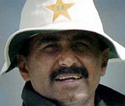 Pak cricket structure needs `dire` change, not batting coach: Miandad