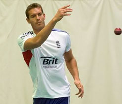 Ashes 2013: England eye Tremlett to aid 4-0 victory