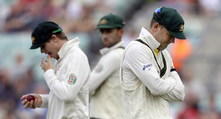 Michael Clarke`s warning to umpire Aleem Dar ends bitter Ashes