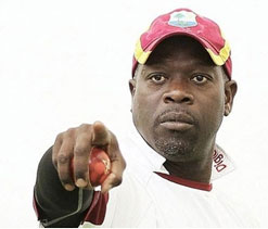 Gibson wants IPL-type pitches for CPL