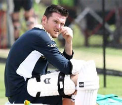 Graeme Smith in contention for Pakistan series despite ankle surgery